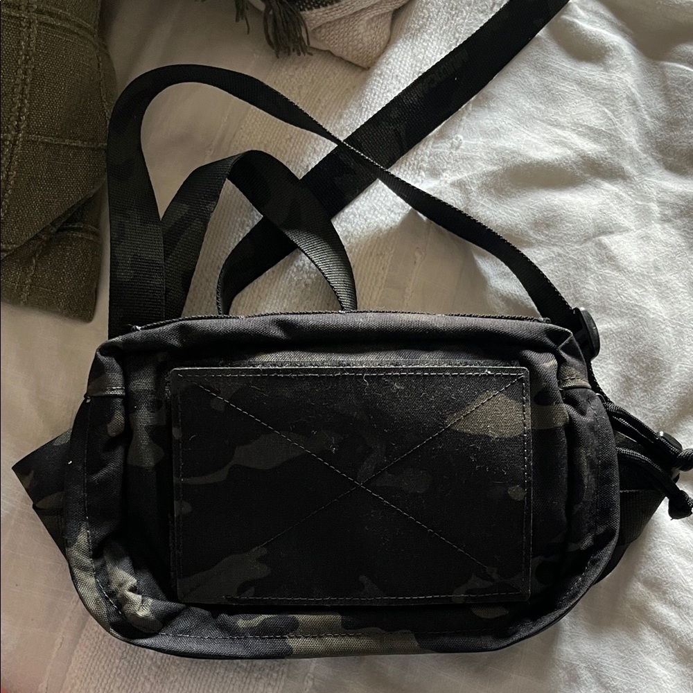 Head on tactical fanny pack